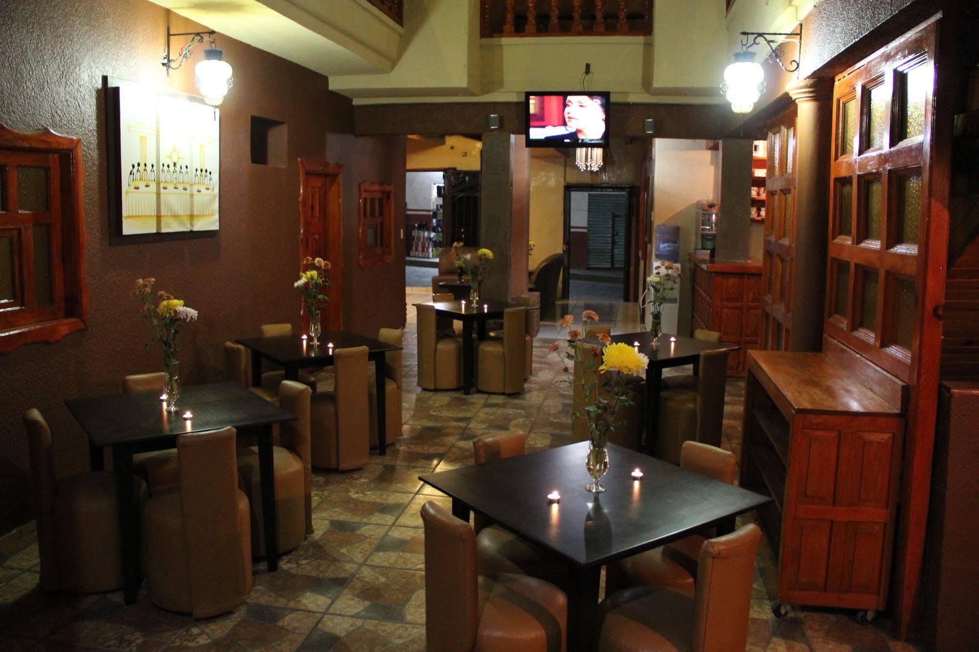 Hotel Plaza Масамитла Екстериор снимка