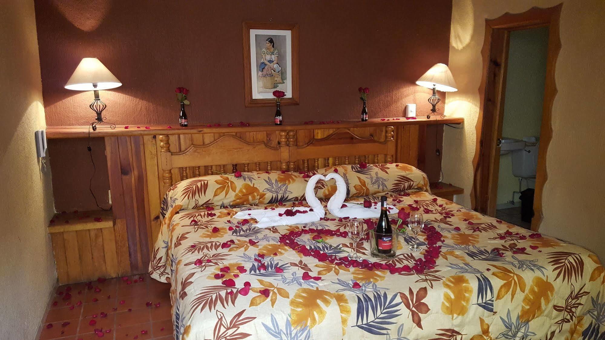 Hotel Plaza Масамитла Екстериор снимка